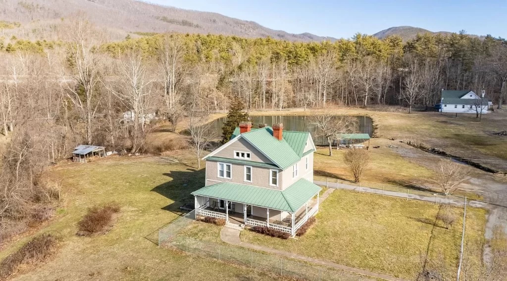Fully Renovated 1870 Farmhouse for Sale in Clifton Forge, Virginia