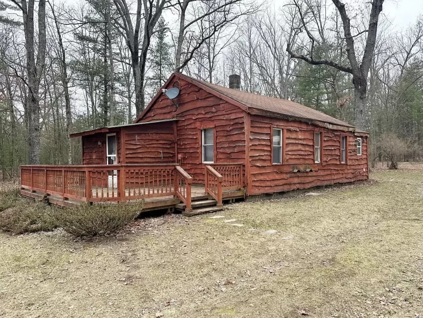 Cozy Cabin in Baldwin, Michigan