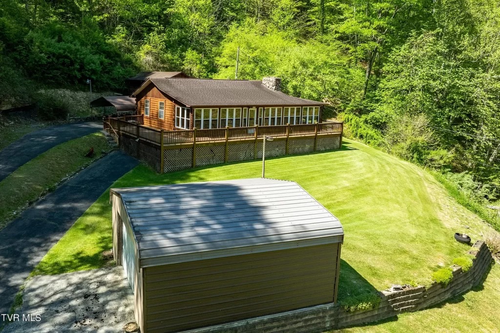 Beautiful Countryside Retreat in Honaker, Virginia