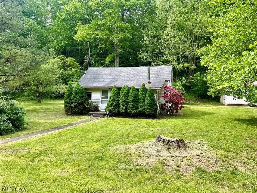 Country Home with Land in Waverly, West Virginia