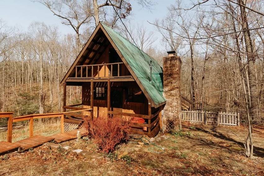 Cozy A-Frame Cabin in Wellington, Kentucky