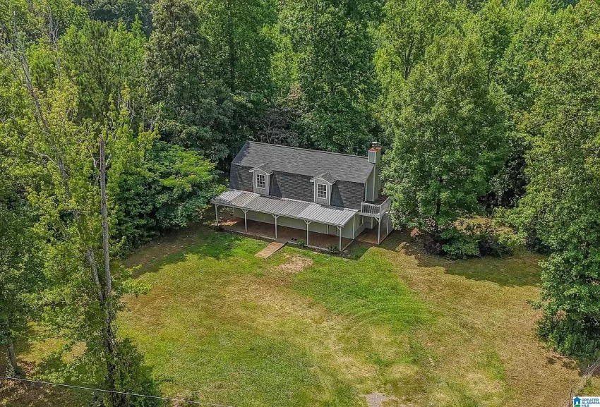 Cozy Home on Pinetucky Lane in Heflin, Alabama